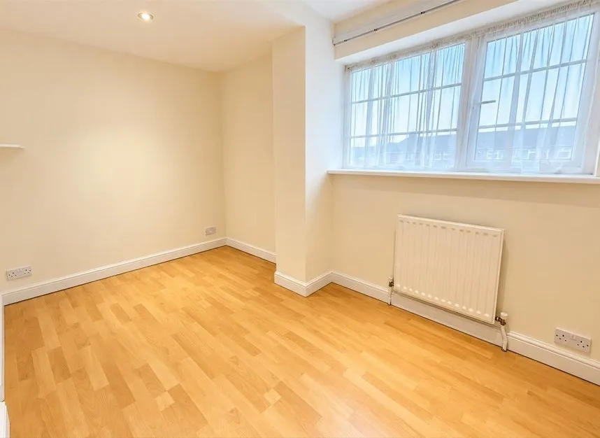 Johnson Road, Hounslow, TW5, photo 6