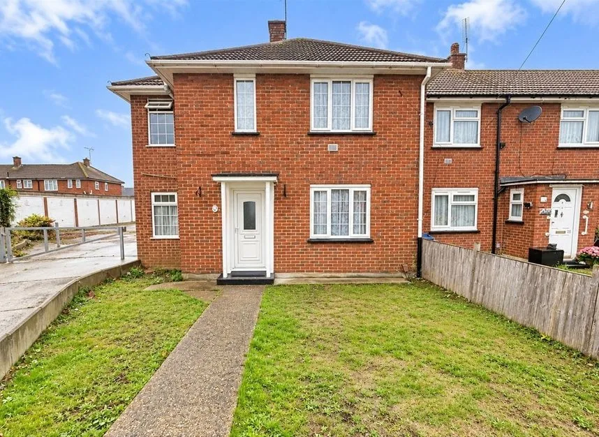 3 bed house to rent, Johnson Road, Hounslow, TW5