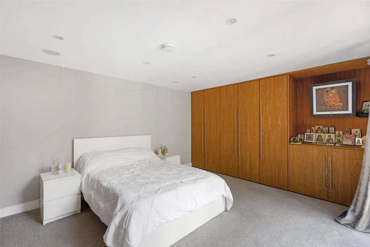 Ellerslie Road, London, W12 7BW, photo 8