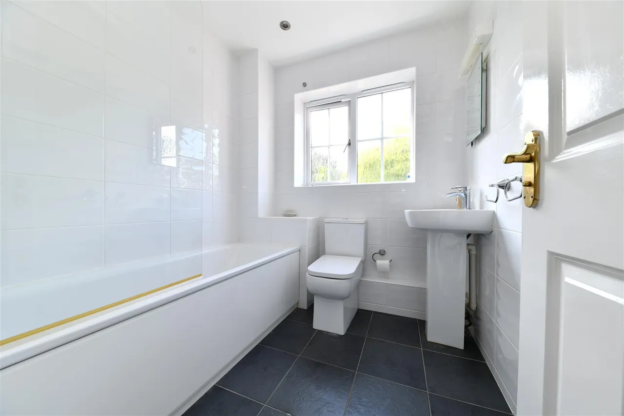 Hertford Road, Stevenage, SG2 8SA, photo 15