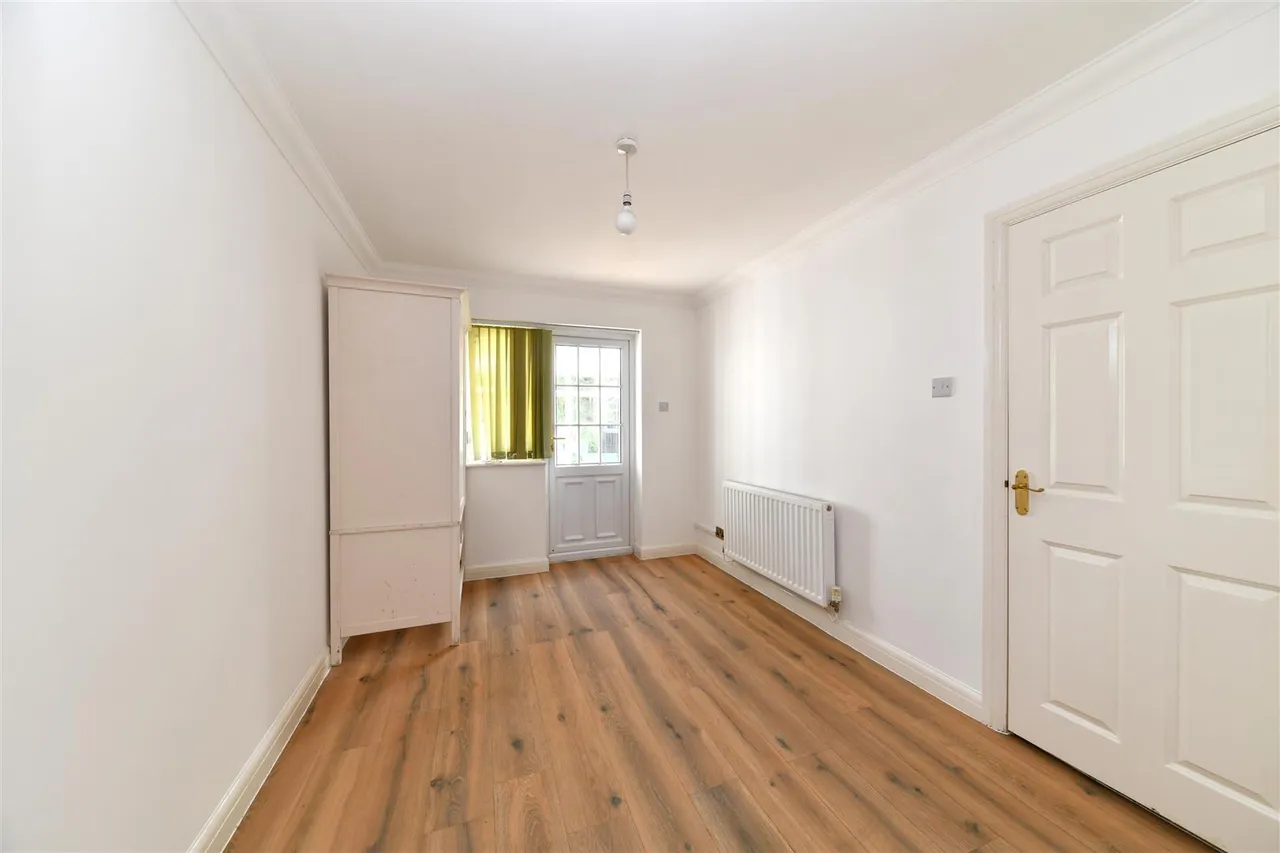 Hertford Road, Stevenage, SG2 8SA, photo 5