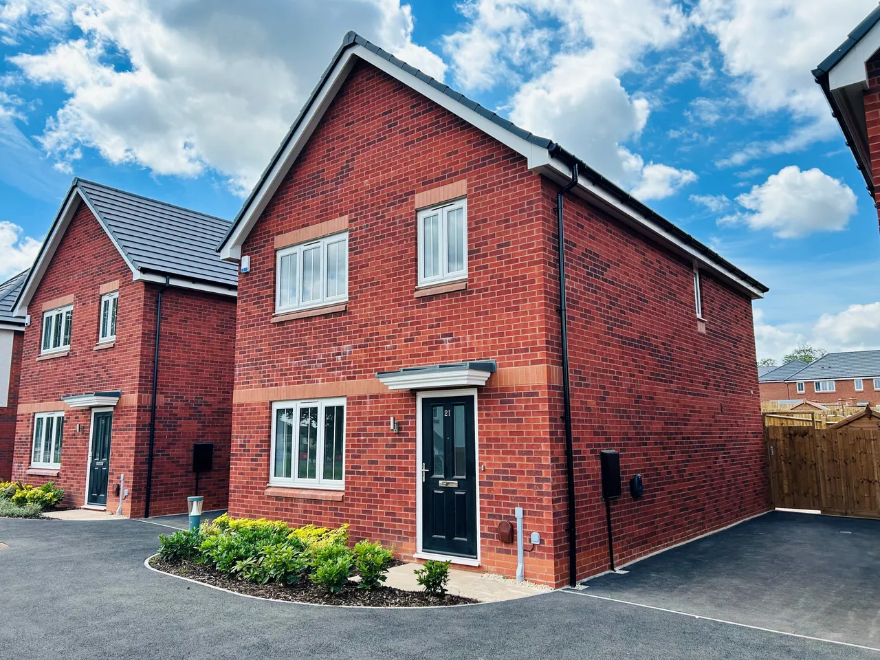 3 bed house to rent — Chandos Drive, Derby