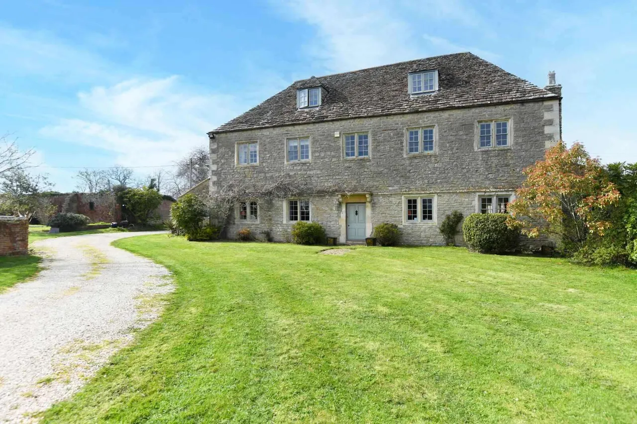 5 bed house for sale — North Bradley, Wiltshire, BA14 9PT