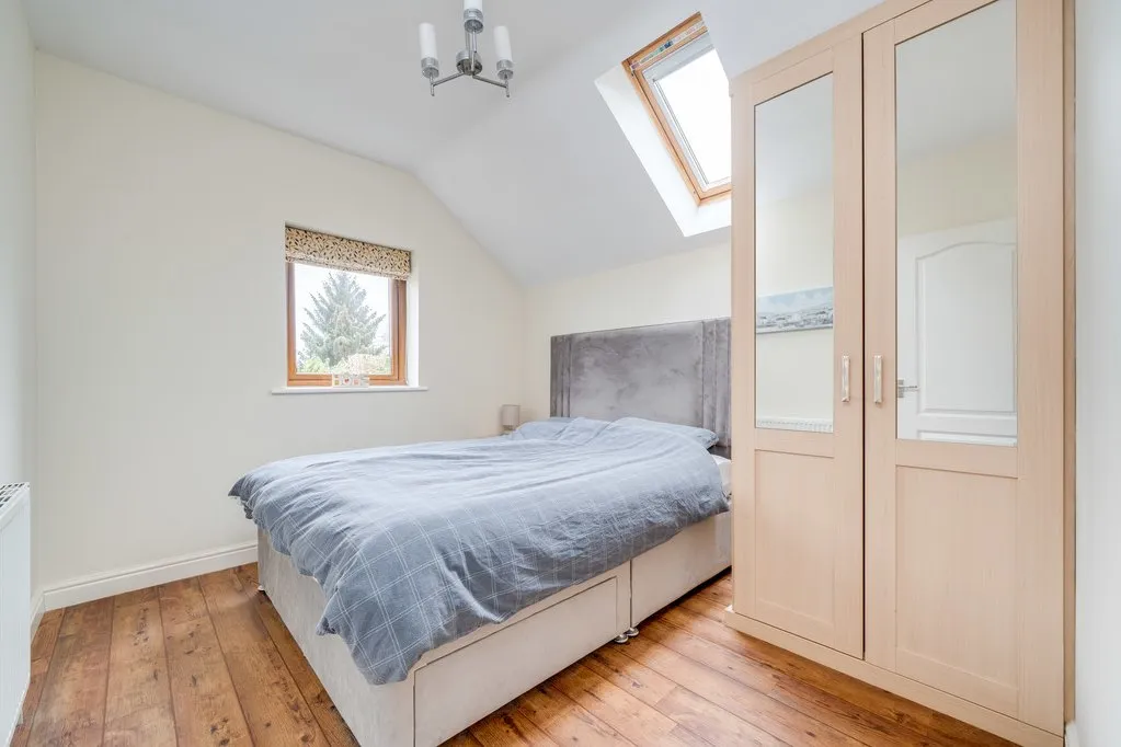 Long Croft View, Upper Batley WF17 0AE, photo 16