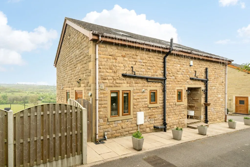 Long Croft View, Upper Batley WF17 0AE, photo 25