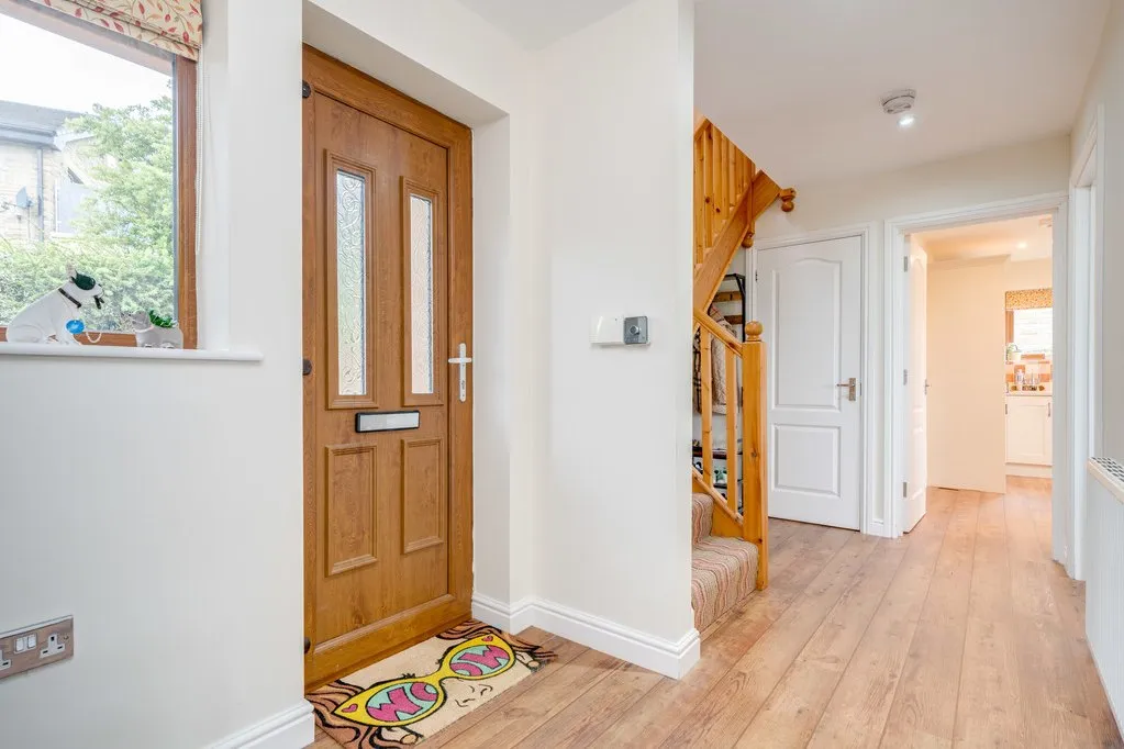 Long Croft View, Upper Batley WF17 0AE, photo 21