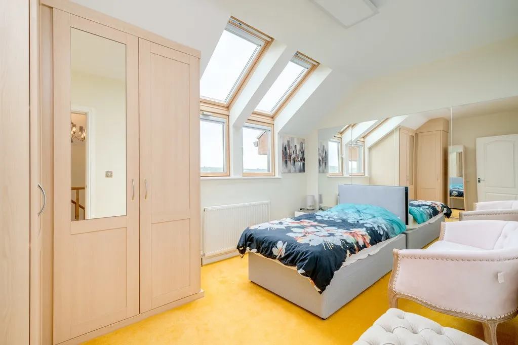Long Croft View, Upper Batley WF17 0AE, photo 14