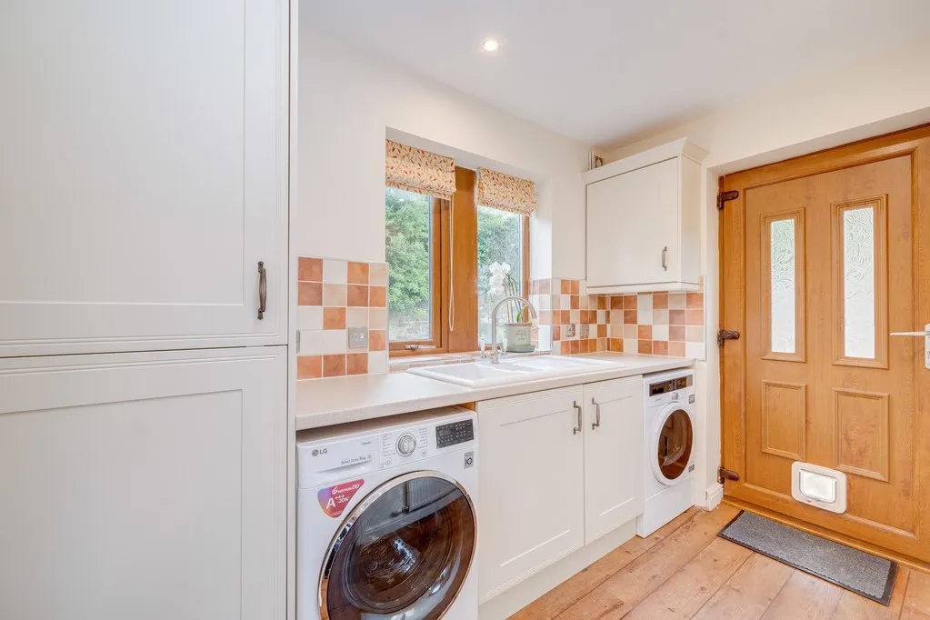 Long Croft View, Upper Batley WF17 0AE, photo 12