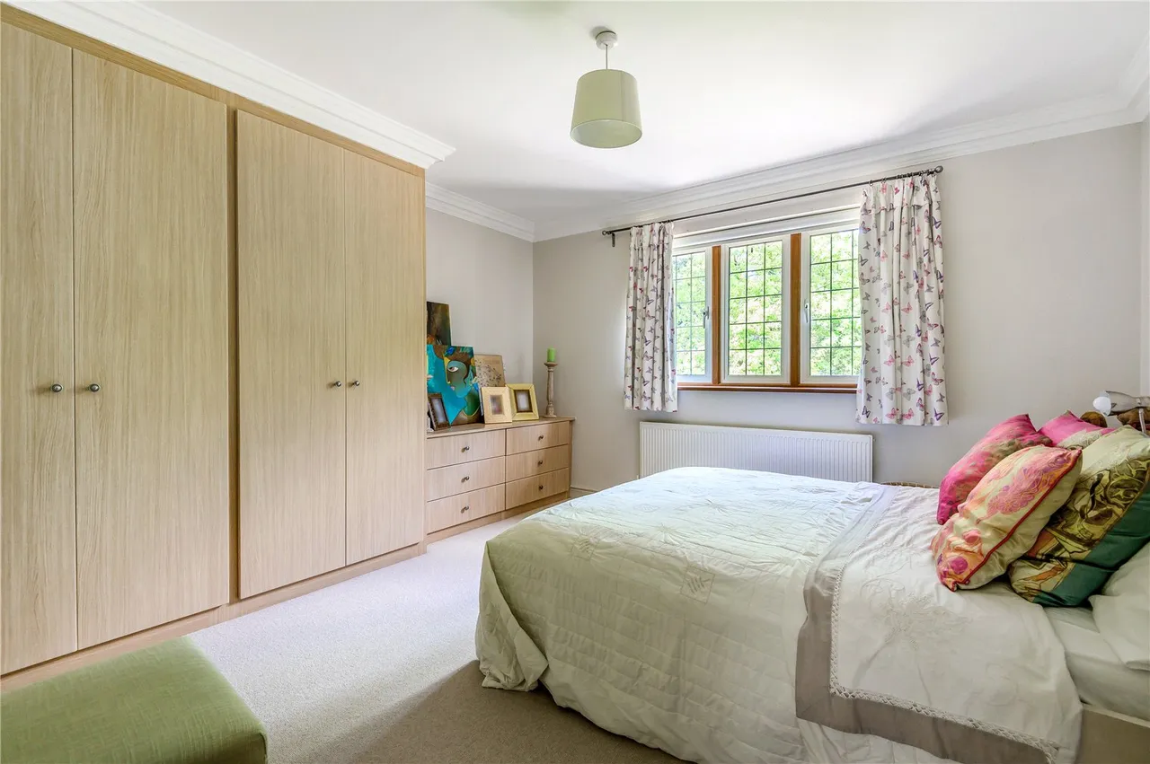 Dene Lane, Lower Bourne, GU10, photo 7