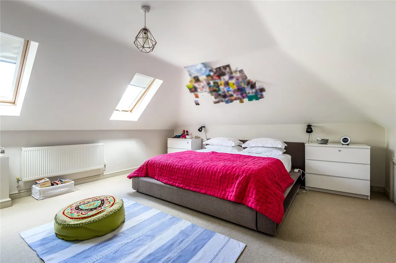 Dene Lane, Lower Bourne, GU10, photo 8