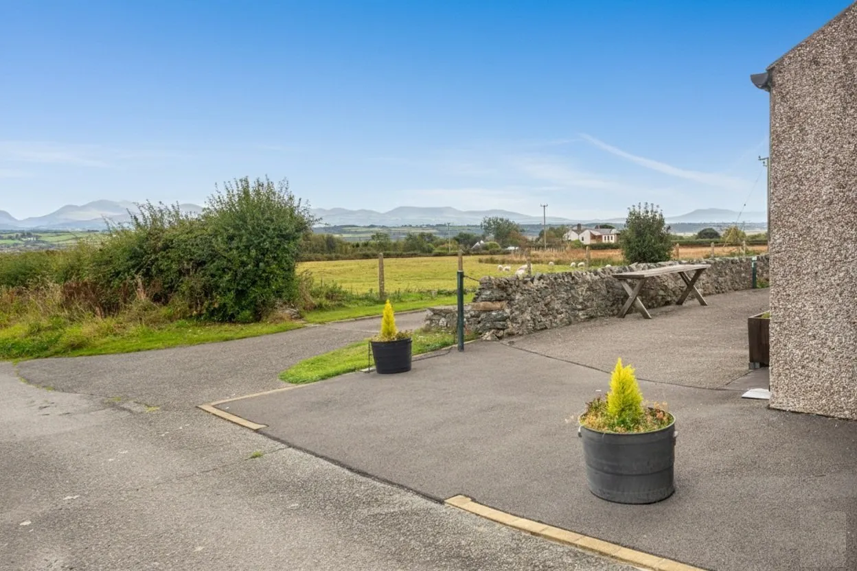 Llangristiolus, Bodorgan, photo 16
