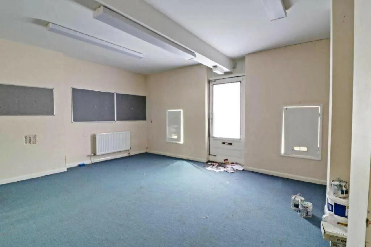 Church Road, Hayes, UB3 2LW, photo 2