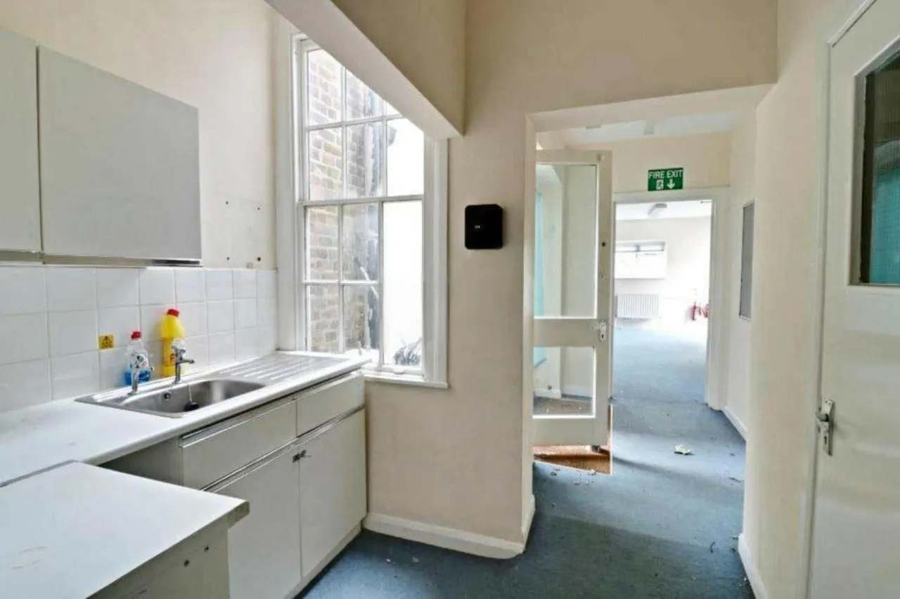 Church Road, Hayes, UB3 2LW, photo 5