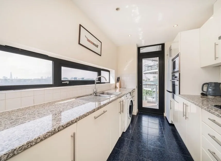 Westferry Road, Canary Wharf, E14, photo 4