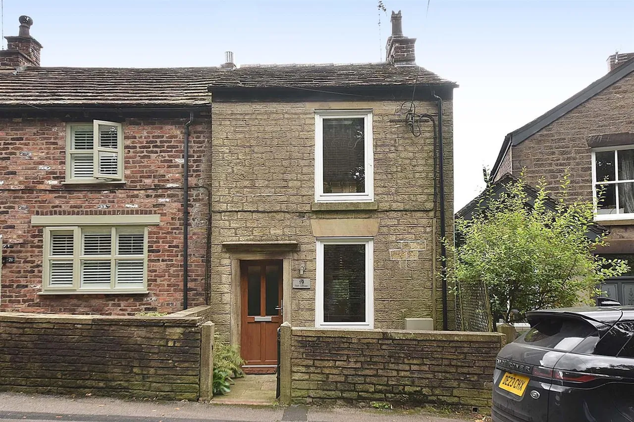 2 bed house for sale — Tytherington Lane, Tytherington