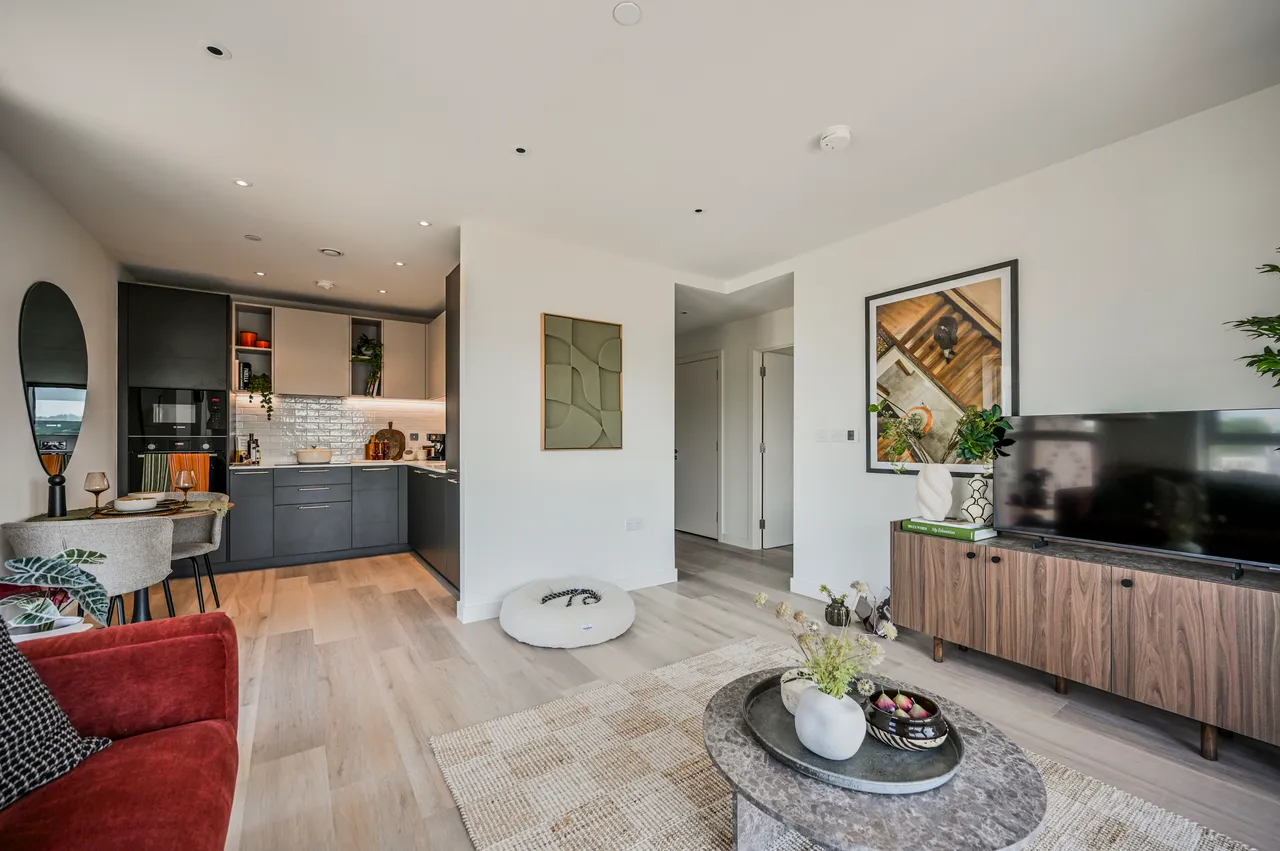 Flat 14, Dovecote House, London, photo 12