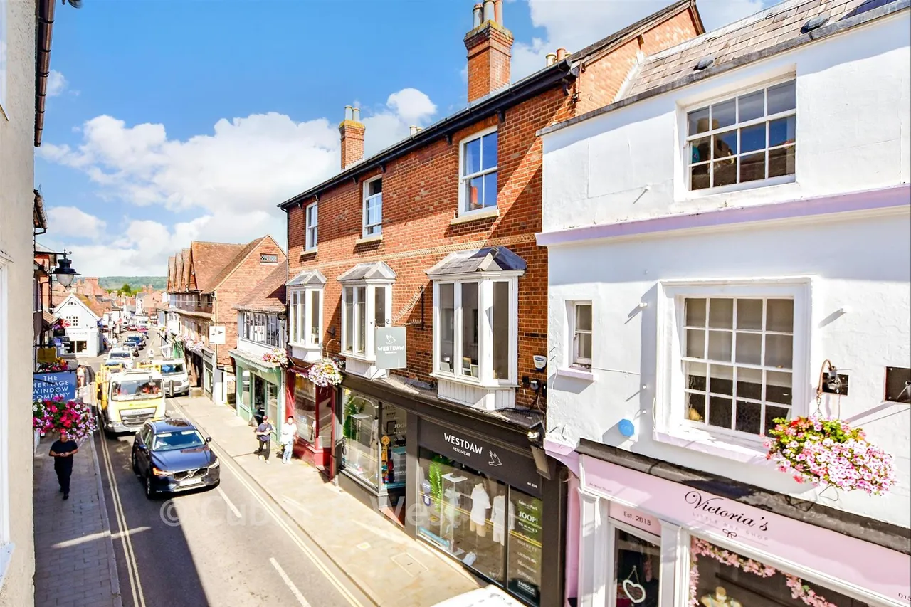 West Street, Dorking, RH4, photo 13
