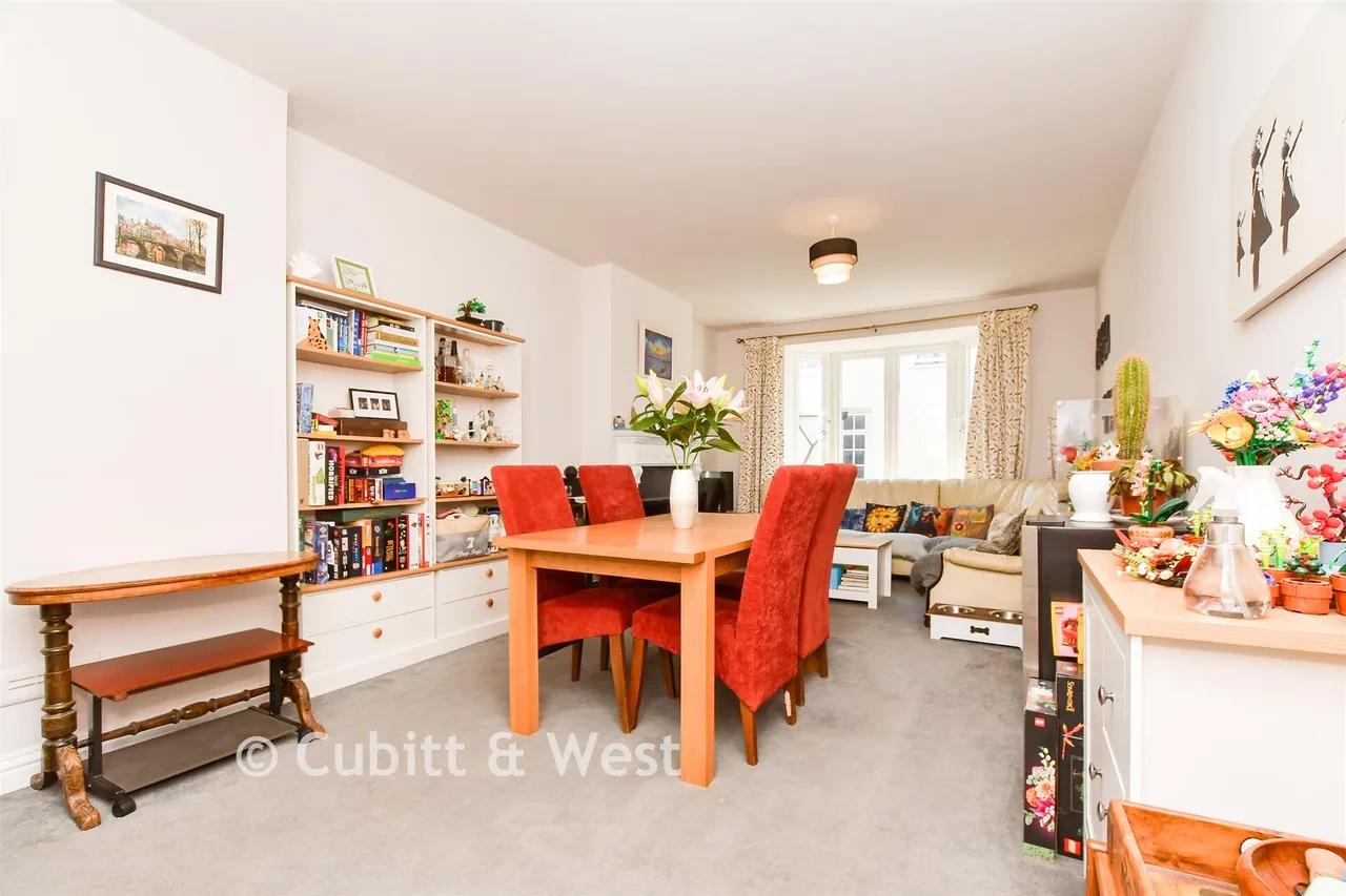 West Street, Dorking, RH4, photo 7