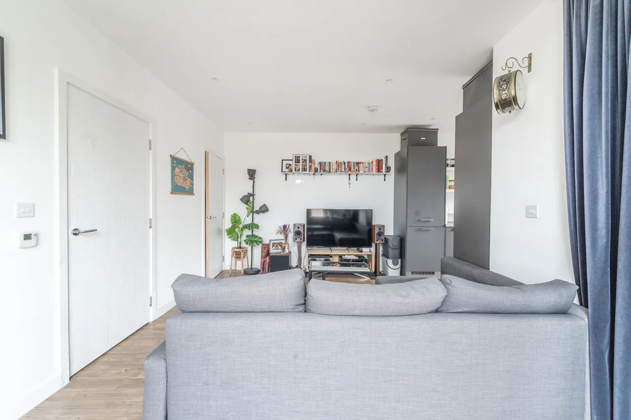 Flat 23, Colliford Court, 26 Farnsworth Drive, Edgware, photo 5