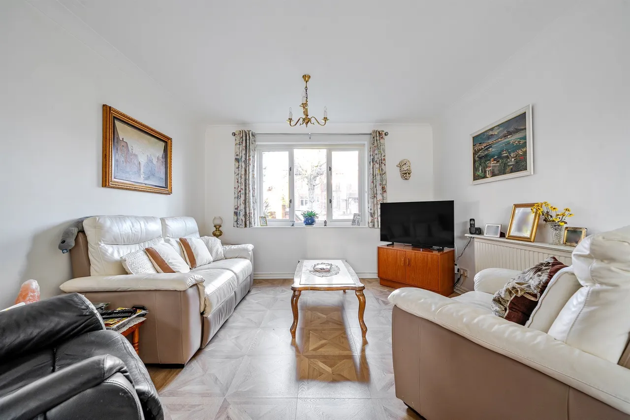 Wellington Road, Enfield, EN1, photo 4