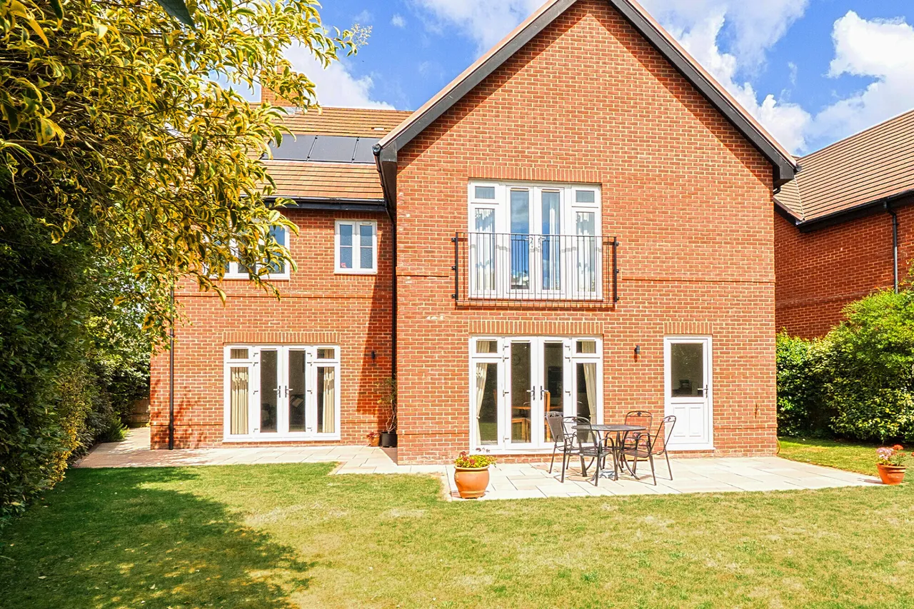 Tawny Close, Chichester, PO20, photo 12