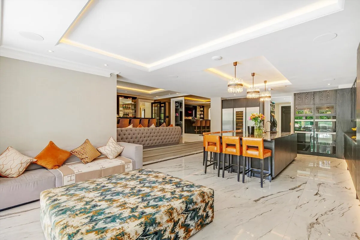 Abbots Drive, Virginia Water, GU25, photo 8