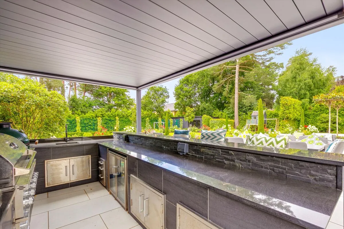 Abbots Drive, Virginia Water, GU25, photo 26