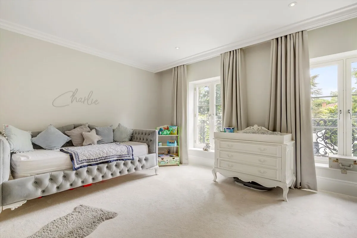 Abbots Drive, Virginia Water, GU25, photo 21