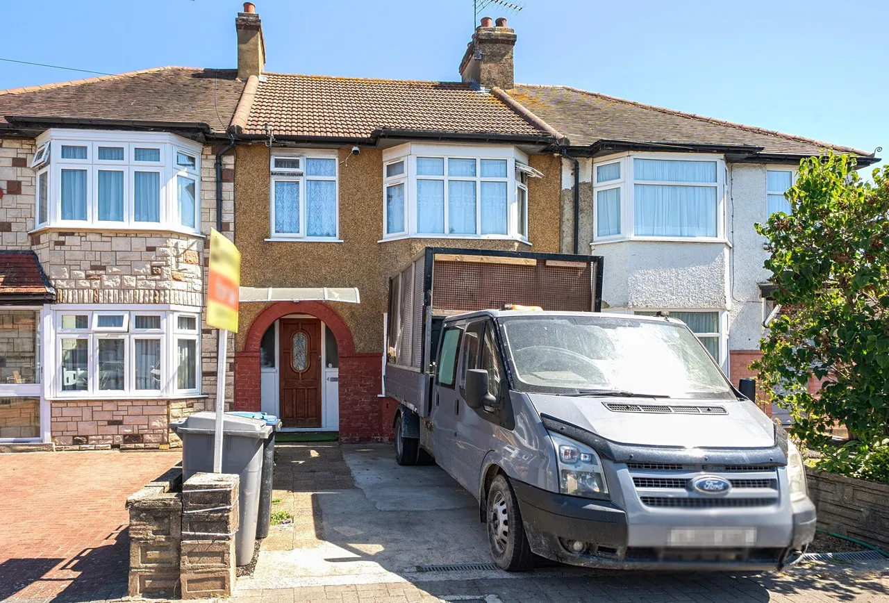 Milton Avenue, London, NW9 0EX, photo 2