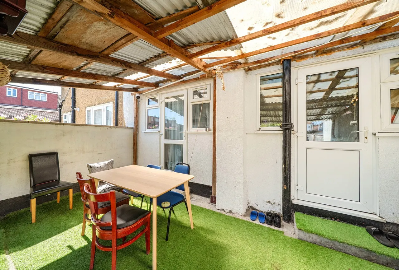 Milton Avenue, London, NW9 0EX, photo 4