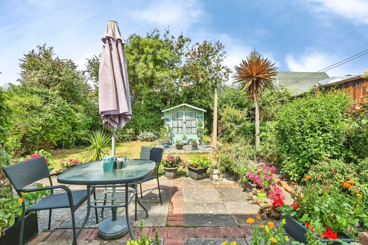 Southchurch Drive, Clifton, Nottingham, NG11, photo 14