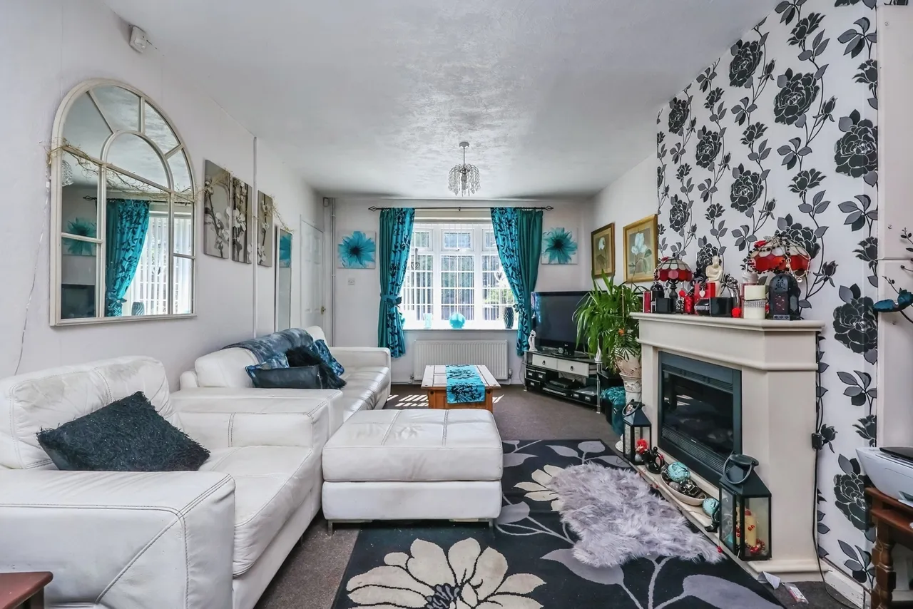 Southchurch Drive, Clifton, Nottingham, NG11, photo 3