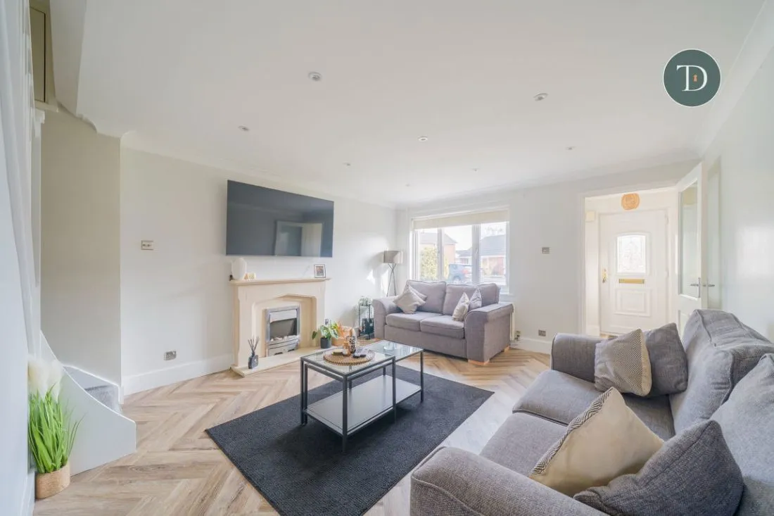 Conifer Close, Whitby, CH66 2UY, photo 2
