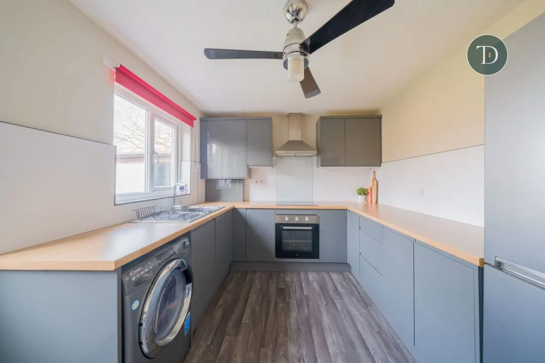Conifer Close, Whitby, CH66 2UY, photo 10