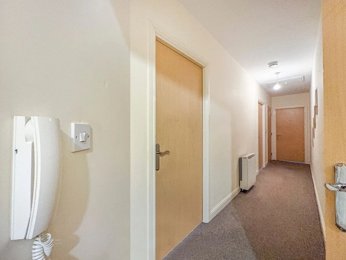 Highcroft, Bolton, BL1, photo 2