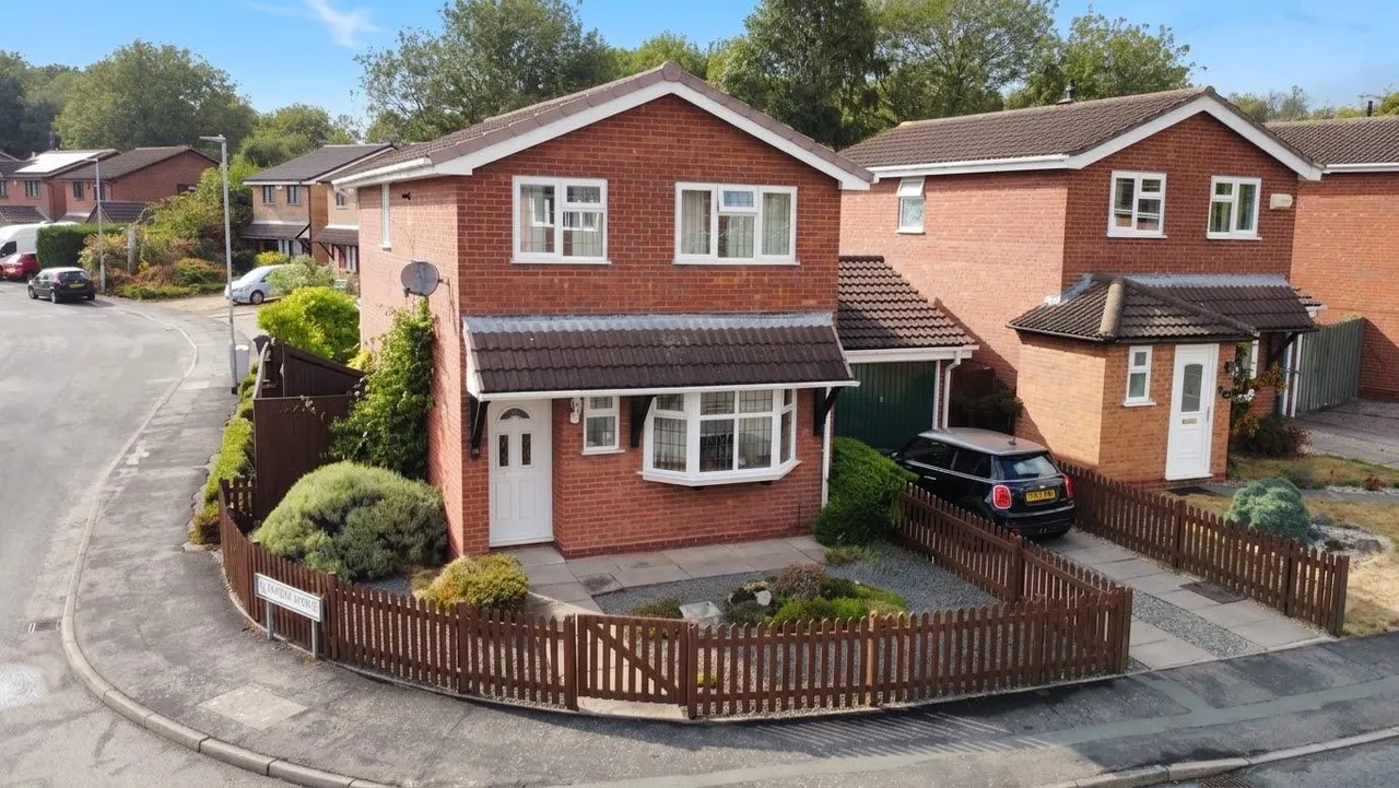 3 bed house for sale, Clowbridge Drive, Loughborough