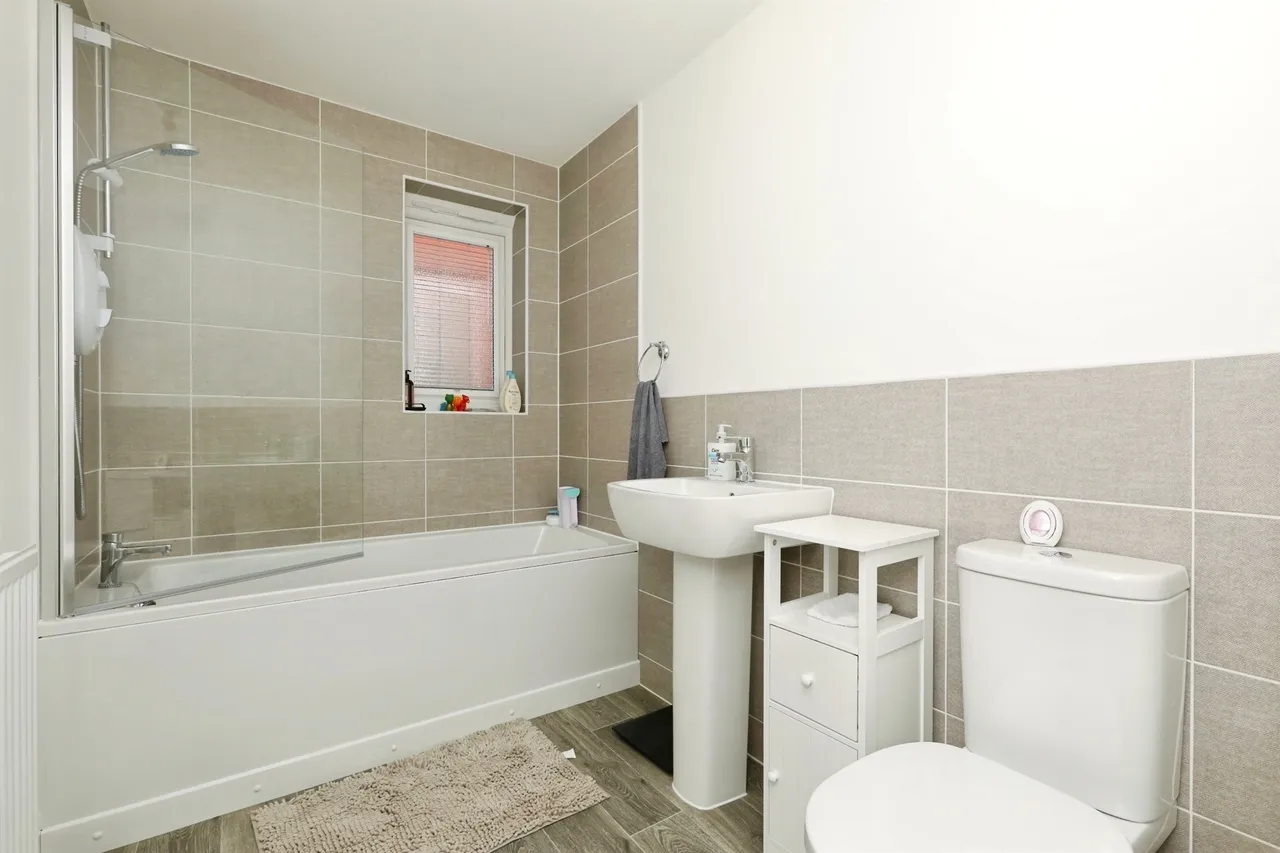Avalon Road, Mansfield, NG19, photo 11
