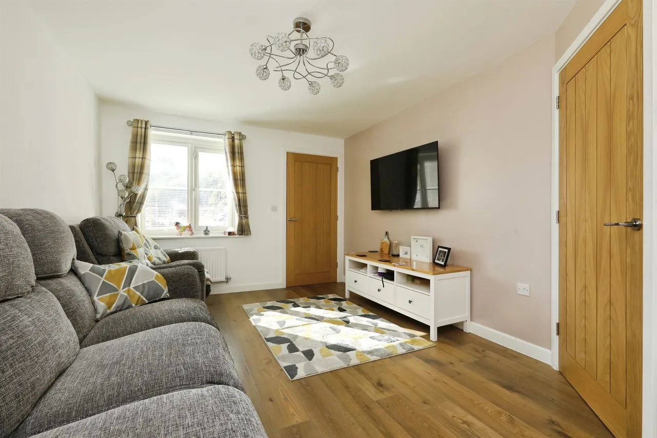 Avalon Road, Mansfield, NG19, photo 2