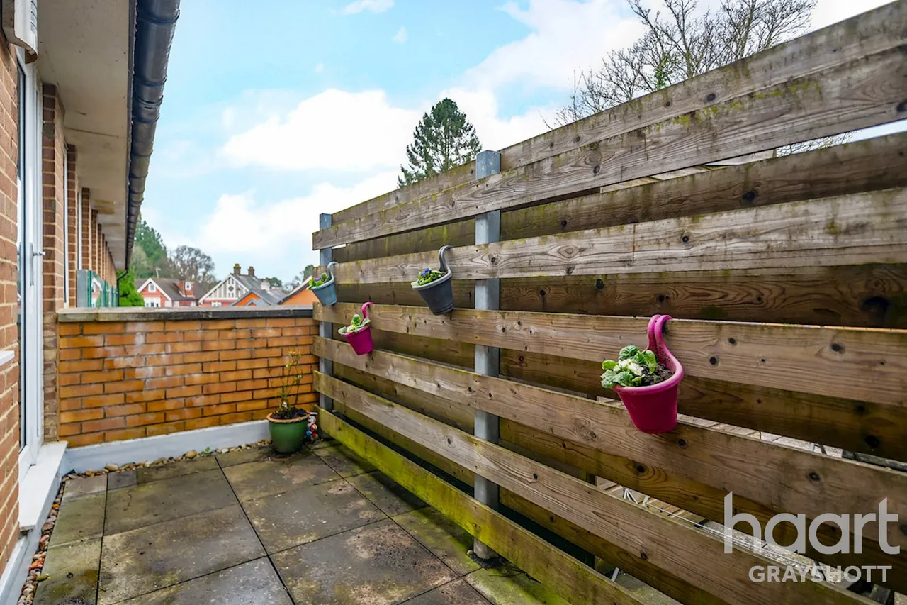 Headley Road, Grayshott, GU26, photo 8