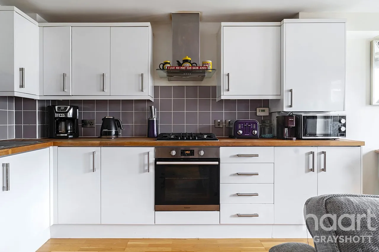Headley Road, Grayshott, GU26, photo 3