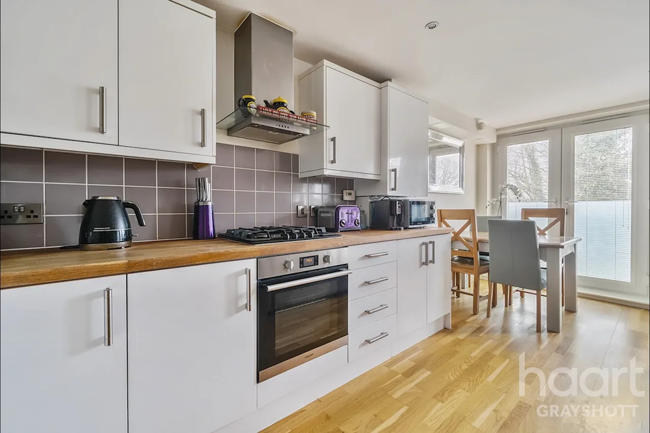 Headley Road, Grayshott, GU26, photo 5