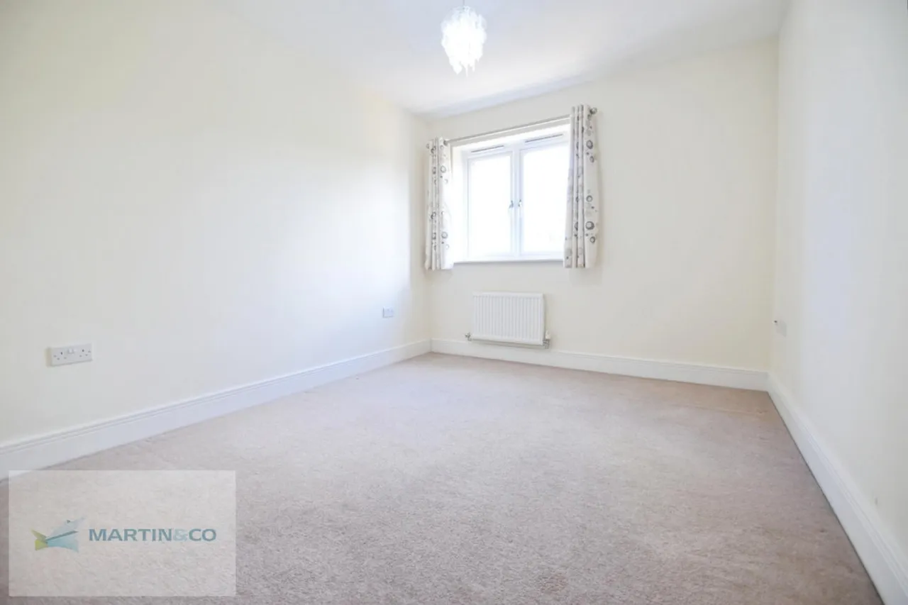 Scholars Place, Walton On Thames, KT12, photo 11