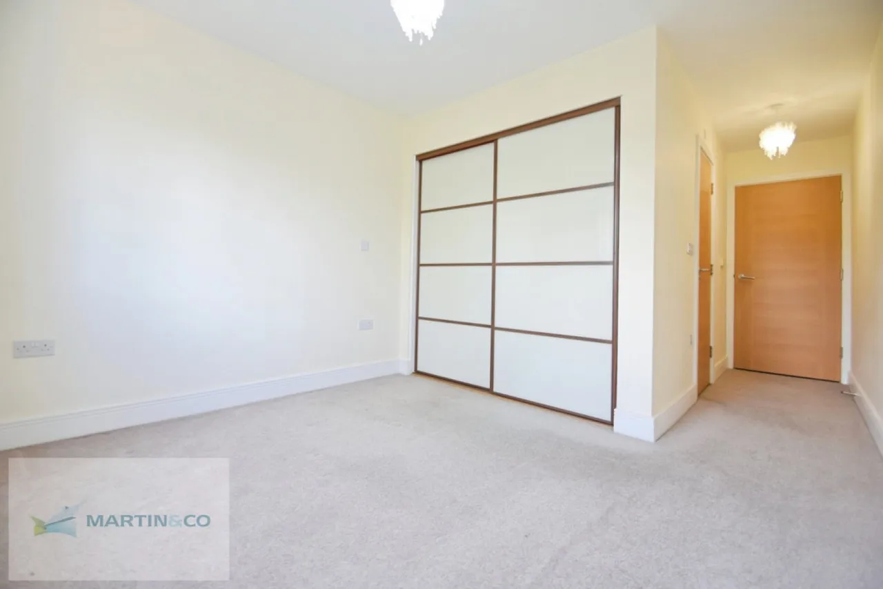 Scholars Place, Walton On Thames, KT12, photo 6