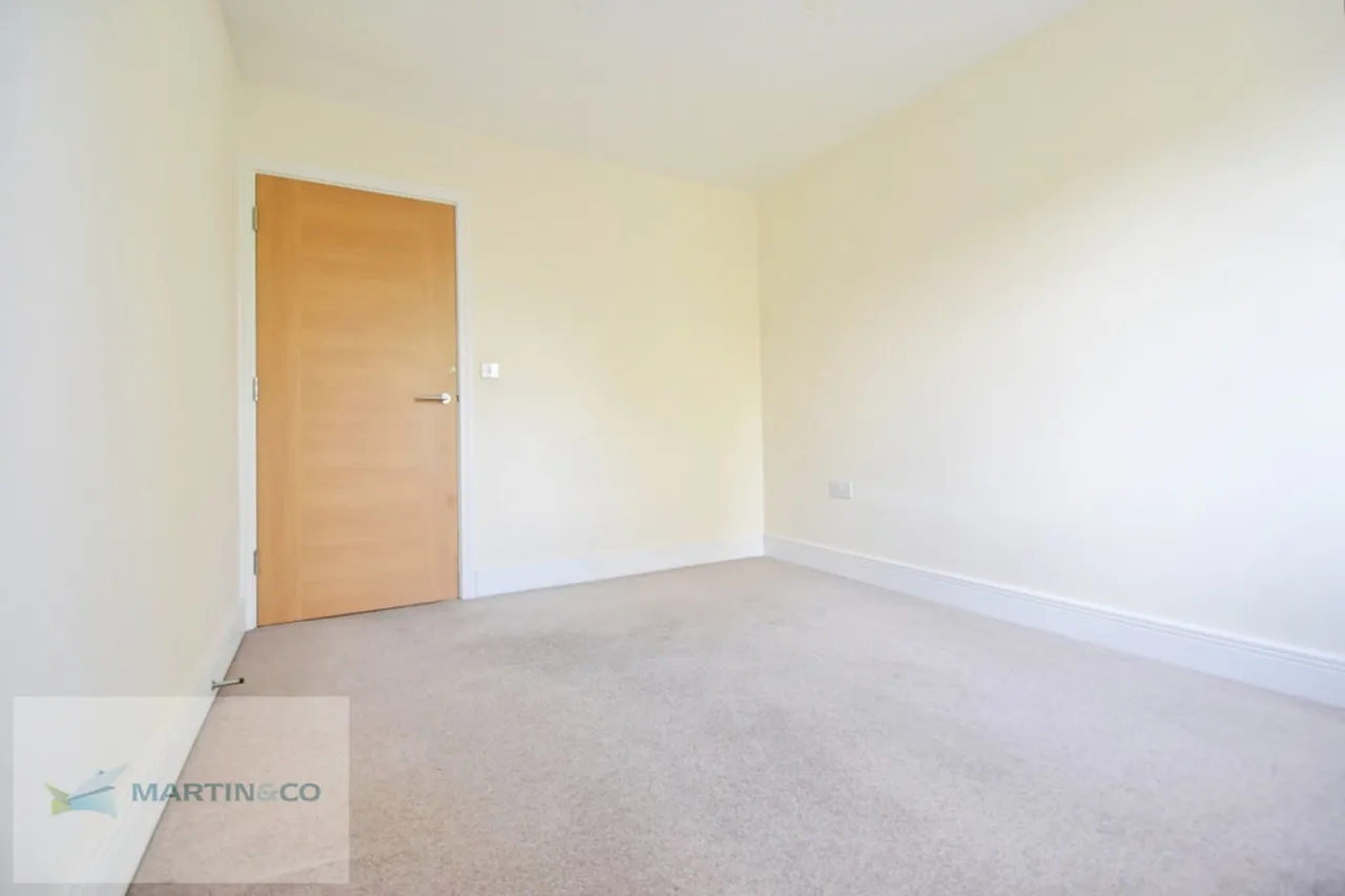 Scholars Place, Walton On Thames, KT12, photo 9