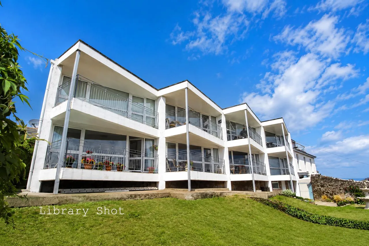 South Furzeham Road, Brixham, photo 14