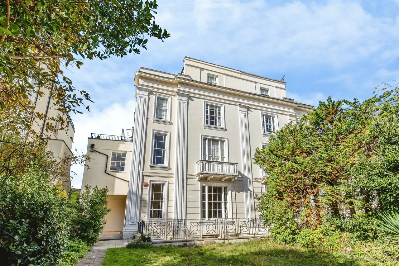 1 bed flat for sale, Oakfield Road, Clifton, BS8