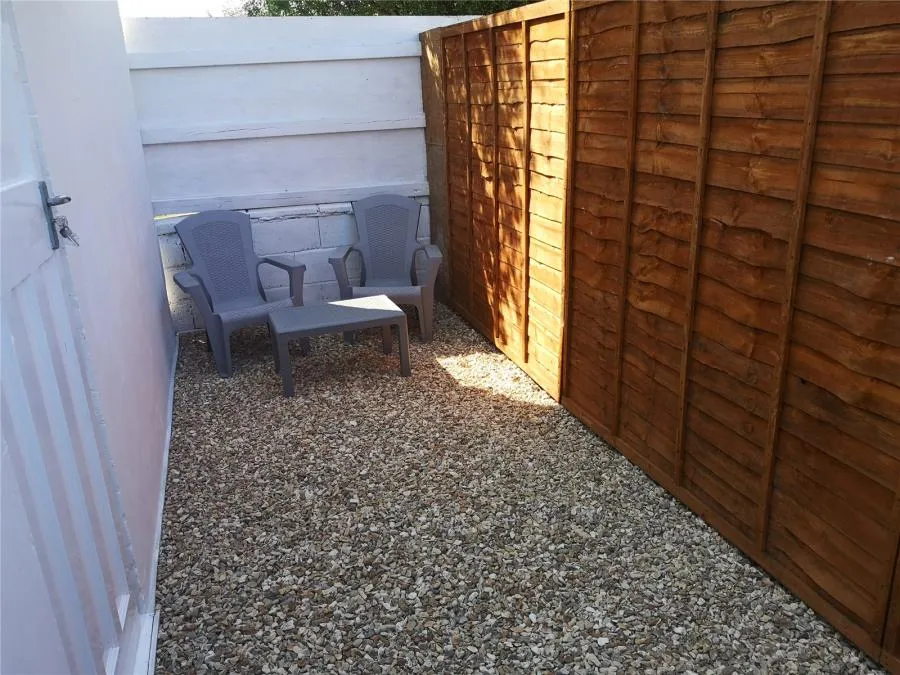 1 bed property to rent, Ashmore Avenue, Poole, BH15