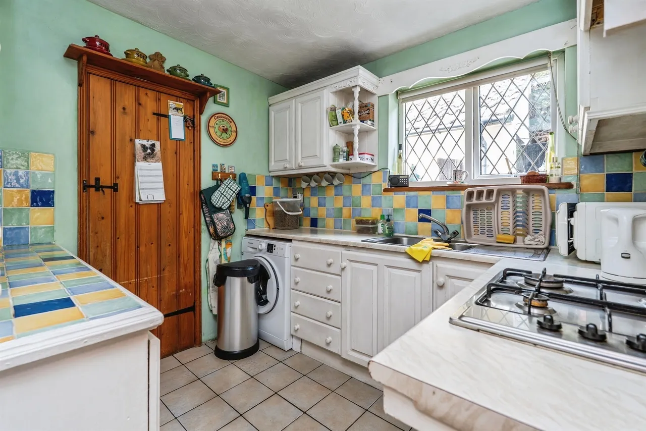 Calmore Road, Calmore, Southampton, photo 8