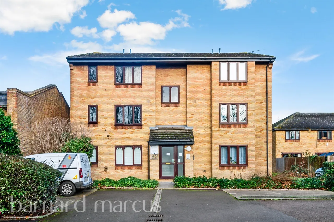 Rectory Lane, London, photo 4