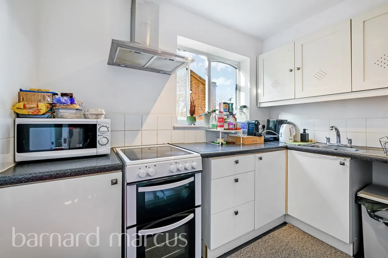 1 bed flat for sale — Rectory Lane, London